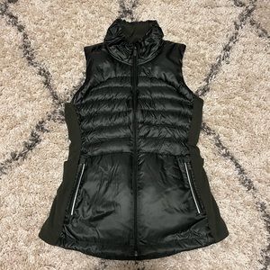 ANOTHER MILE VEST LULULEMON